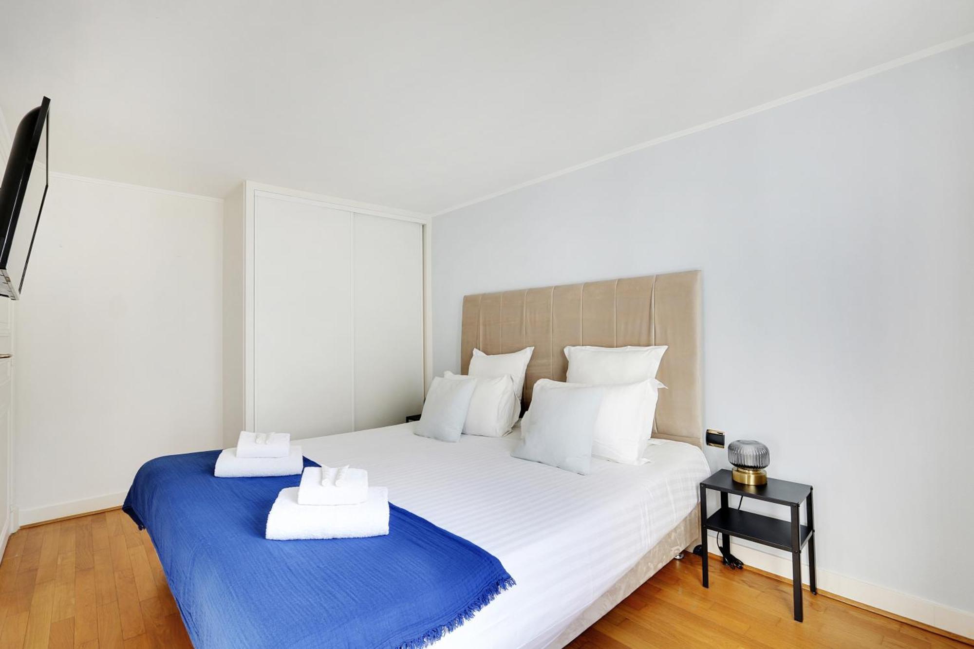 Pick A Flat's In Champs-elysees - Rue Ponthieu Appartamento Parigi