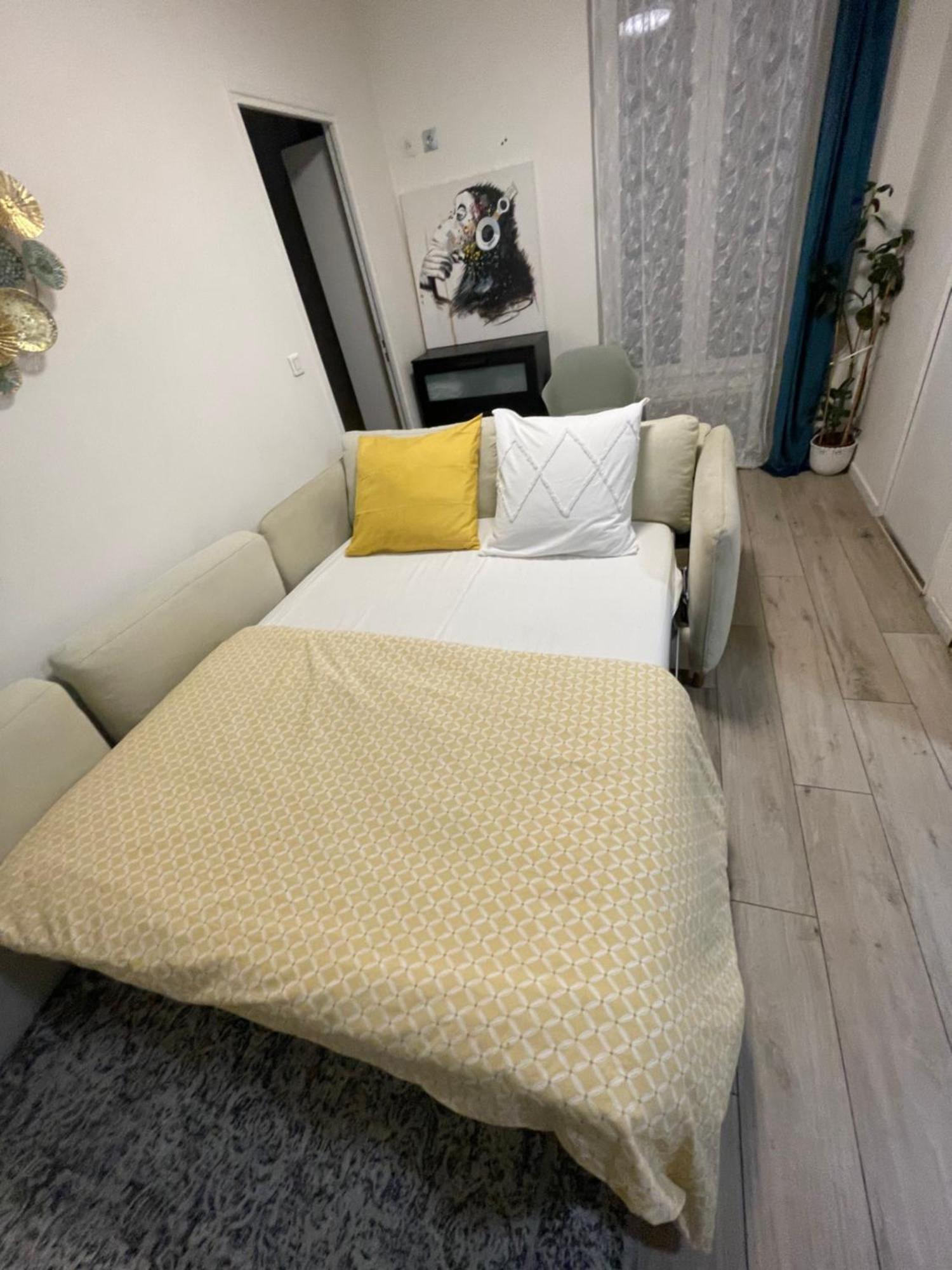 Appartamento 2 Pieces Proche Centre Et Transport