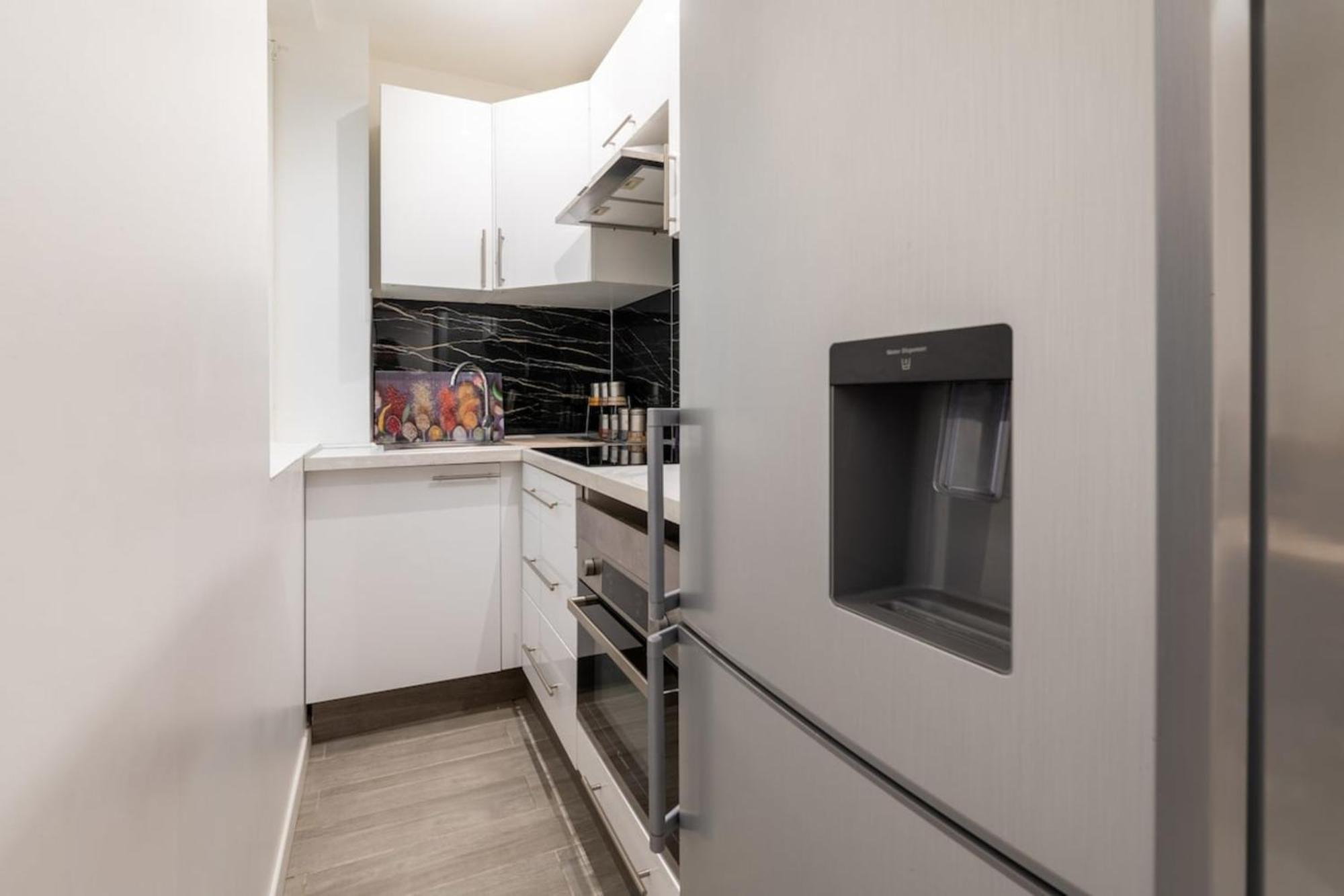 Stylish Contemporary 1bd Apartmentmenilmontant Apartment *