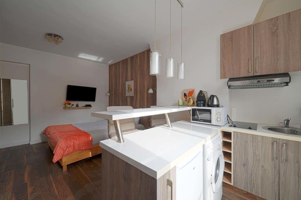 Appartamento For 2 Close To Champs De Mars Parigi