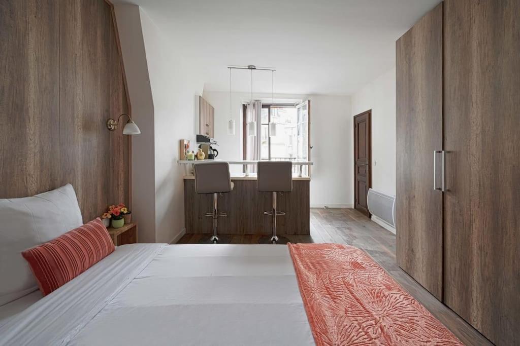 Appartamento For 2 Close To Champs De Mars Parigi