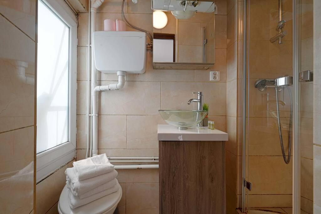 Appartamento For 2 Close To Champs De Mars Parigi