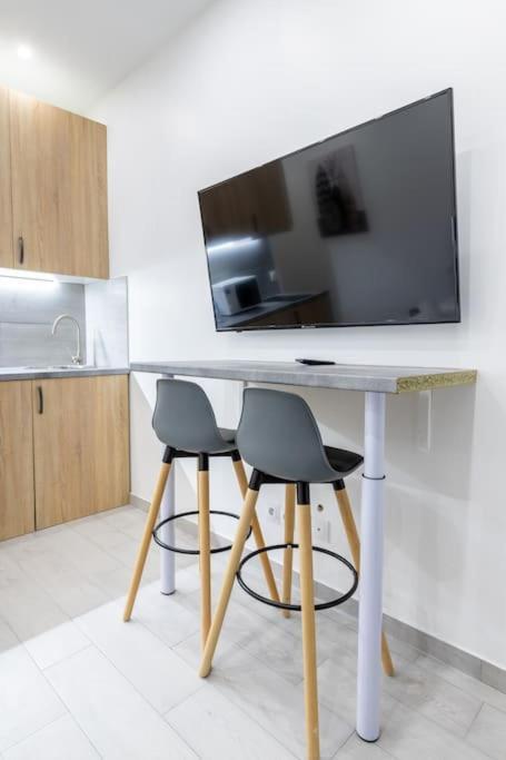 Lemercier/batignolles : Cosy 2p *