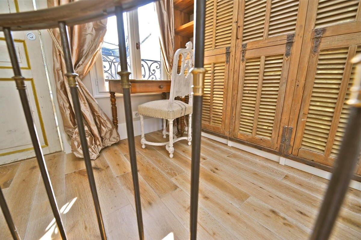 A Balcony On Notre Dame Apartment Paris