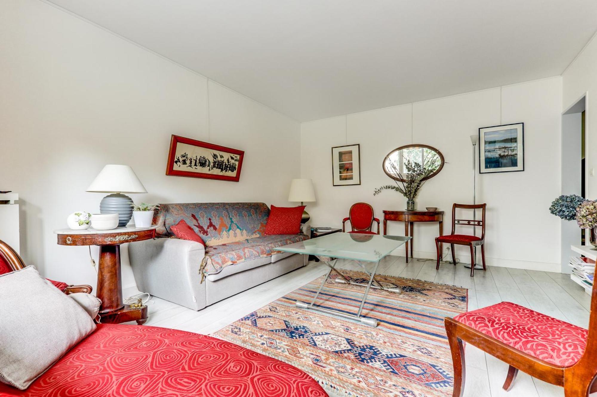 Apartment Spacieux Dans Un Quartier Paisible Paris