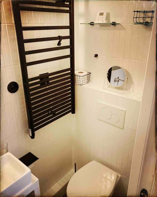 Appartamento Typical Stylish Parisian Studio - Bastille Area Parigi