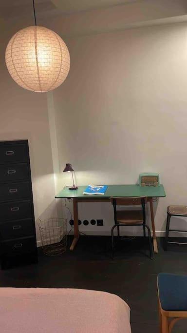 Typical Stylish Parisian Studio - Bastille Area