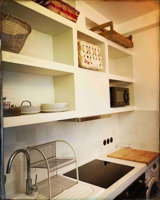 Appartamento Typical Stylish Parisian Studio - Bastille Area Parigi