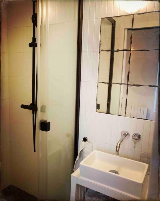 Appartamento Typical Stylish Parisian Studio - Bastille Area