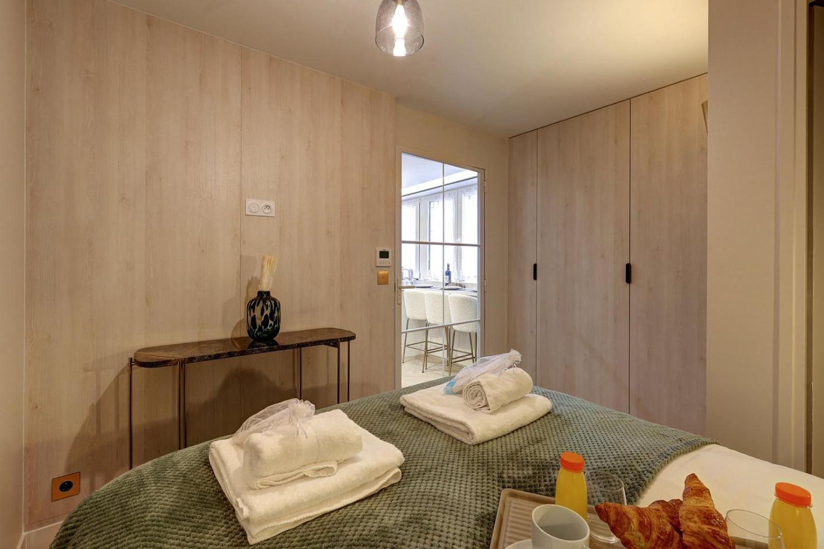 369 Fondary 5 - Superb In * Parigi