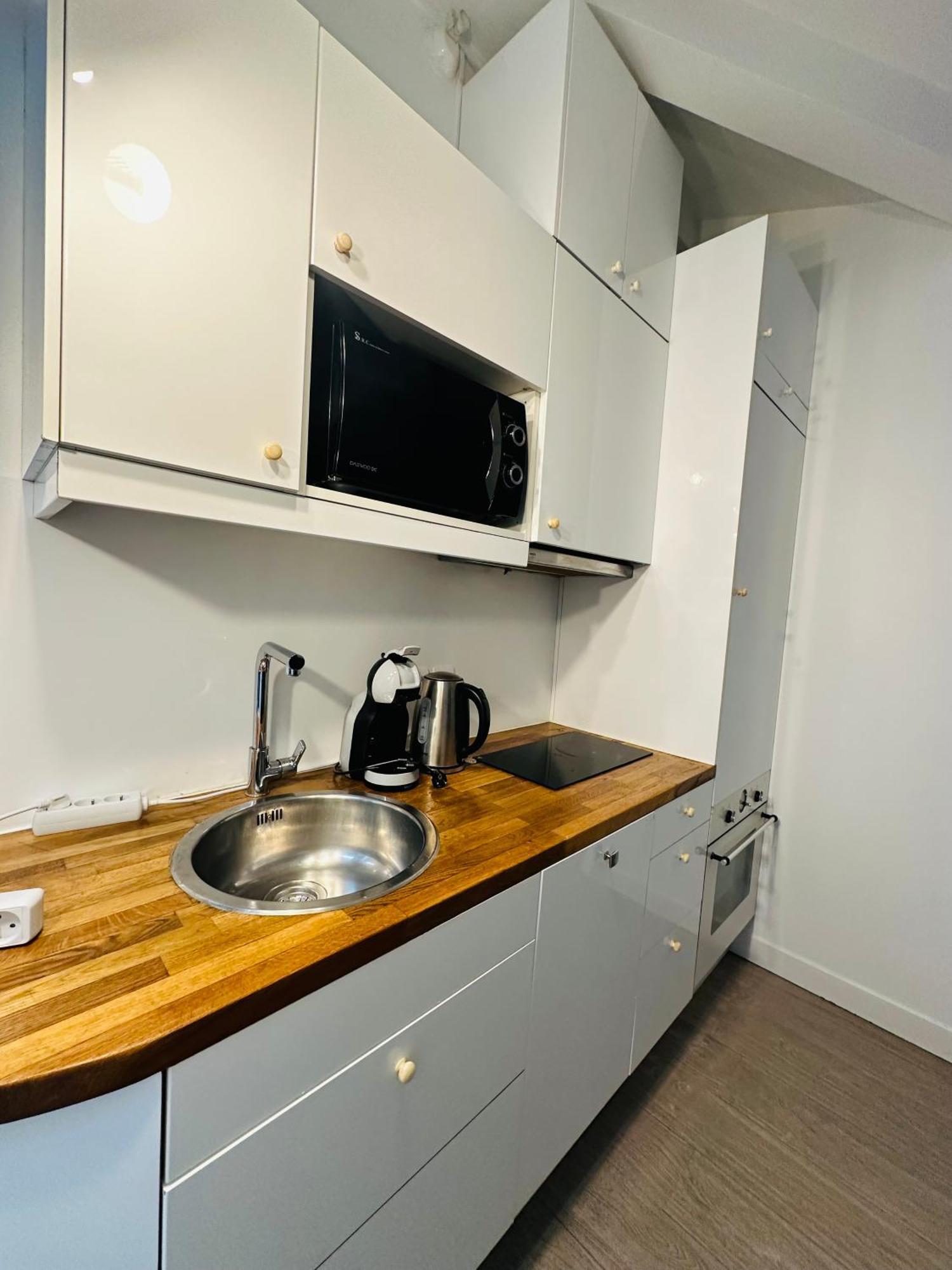Spacieuses Flats Montaigne Champs Elysee Appartamento Parigi