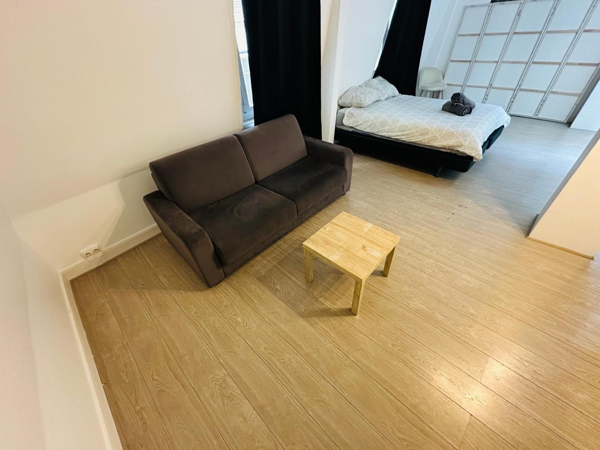 Spacieuses Flats Montaigne Champs Elysee Appartamento Parigi