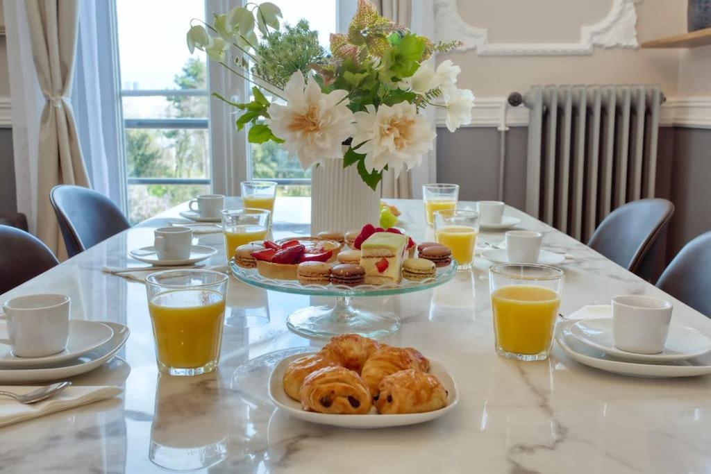 Apartment Parisian Gem: Heart Of The Latin Quarter- 2br Lift Paris