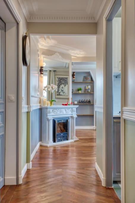 Apartment Parisian Gem: Heart Of The Latin Quarter- 2br Lift Paris