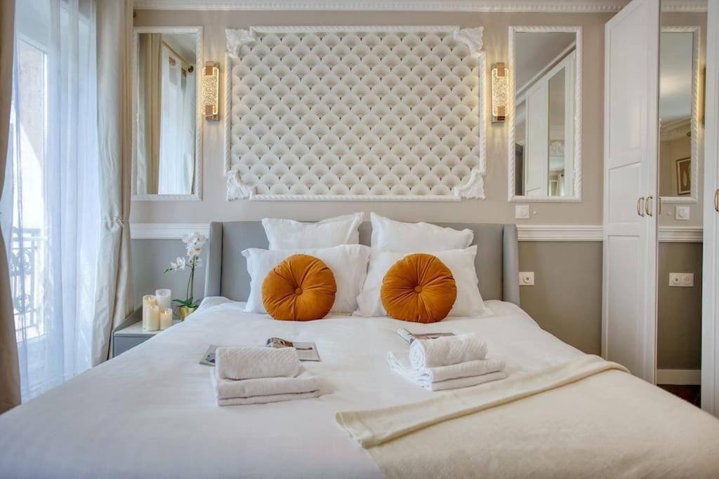 Parisian Gem: Heart Of The Latin Quarter- 2br Lift Apartment