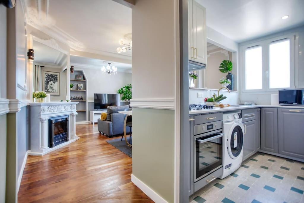 Parisian Gem: Heart Of The Latin Quarter- 2br Lift *