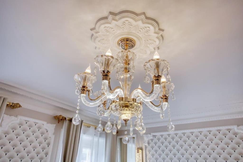 Apartment Parisian Gem: Heart Of The Latin Quarter- 2br Lift