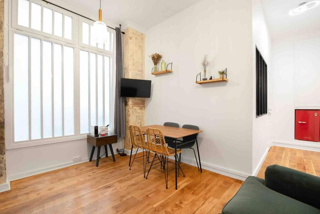 Montmartre, Gare De L'est, 1 2 A 4p Appartamento *