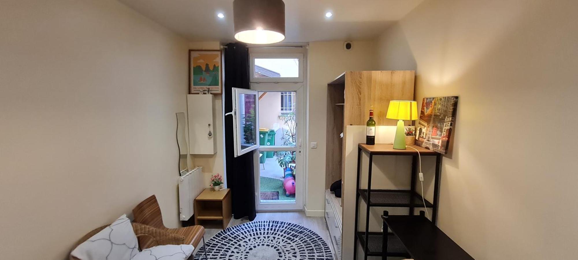 Souplex In Montmartre Parigi