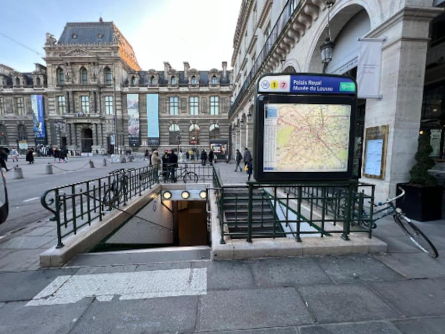La Du Louvre Apartment