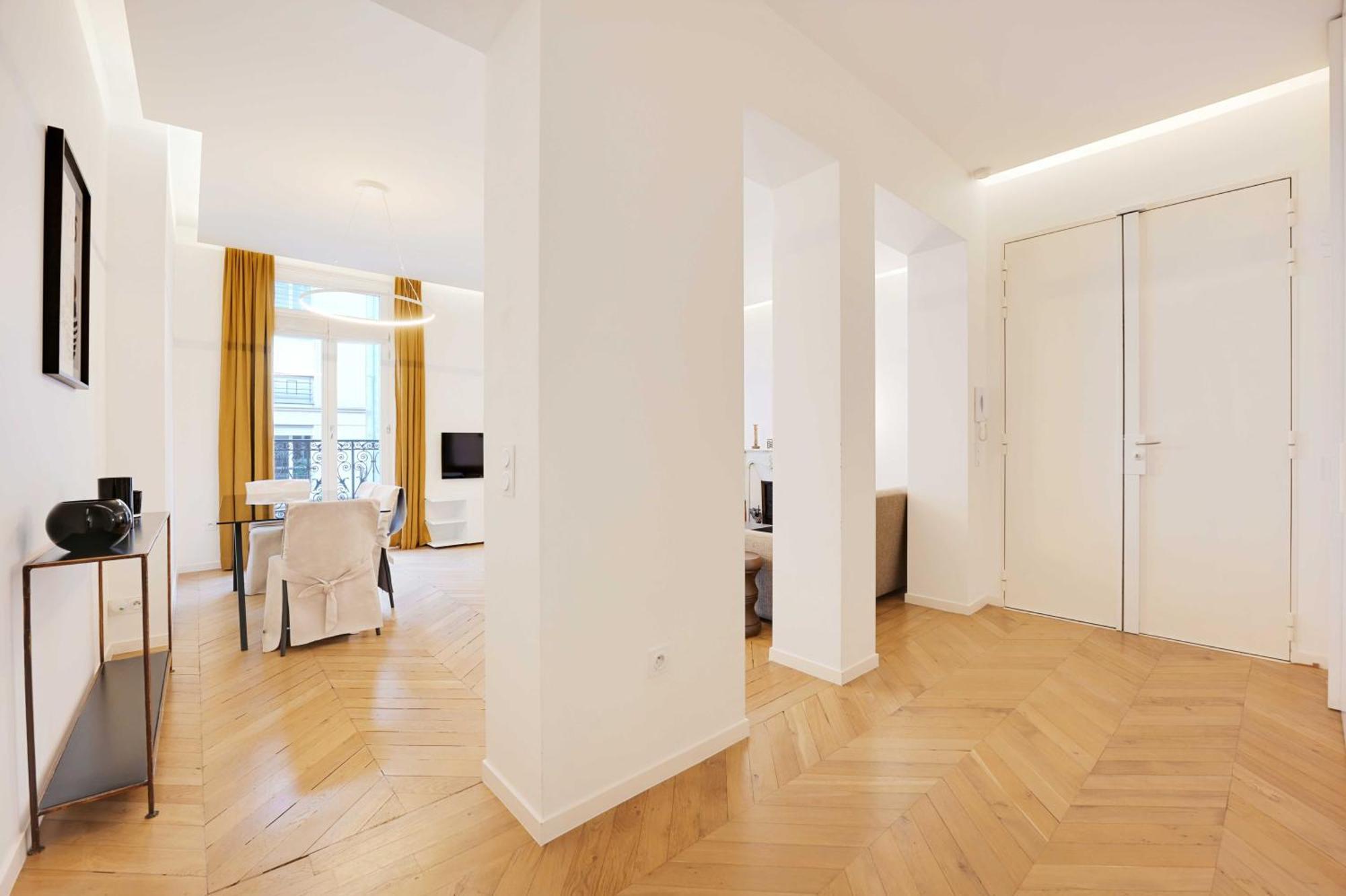 2br 4p Au Coeur De Invalides Parigi