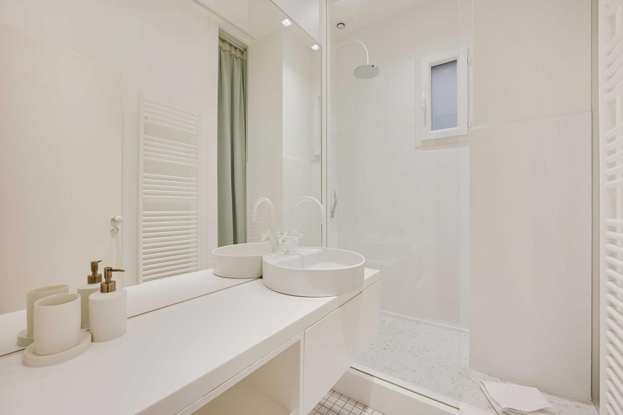 Appartamento 2br 4p Au Coeur De Invalides Parigi