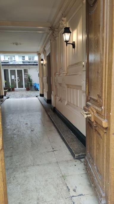 Appartamento Haussmannian Elegance Close To Montmartre