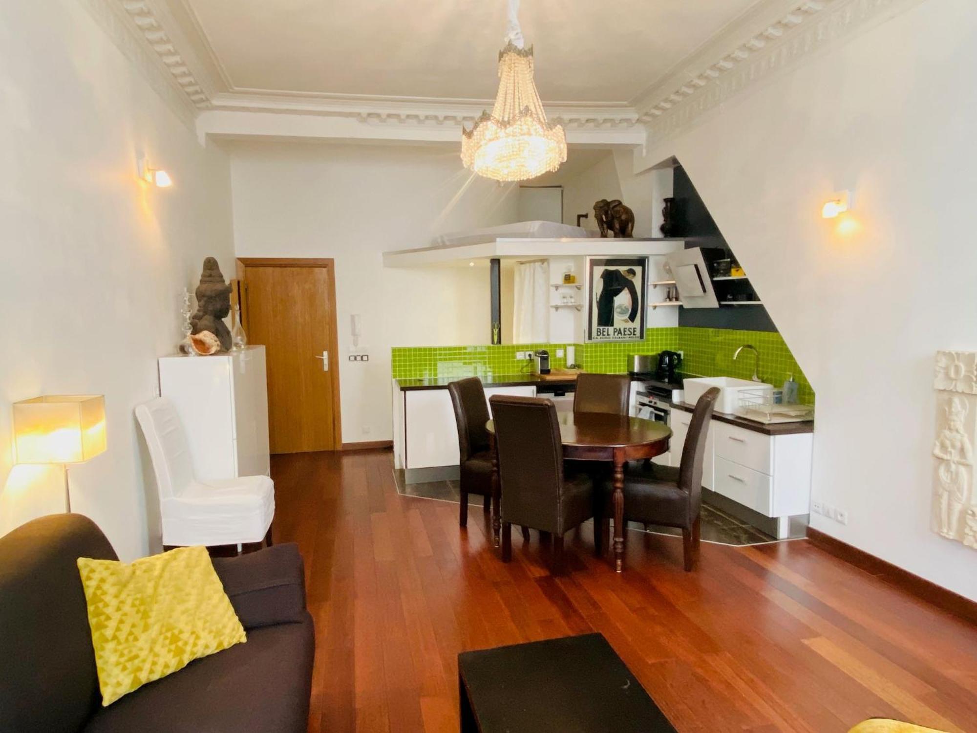 Romantic Near Le Marais Paris