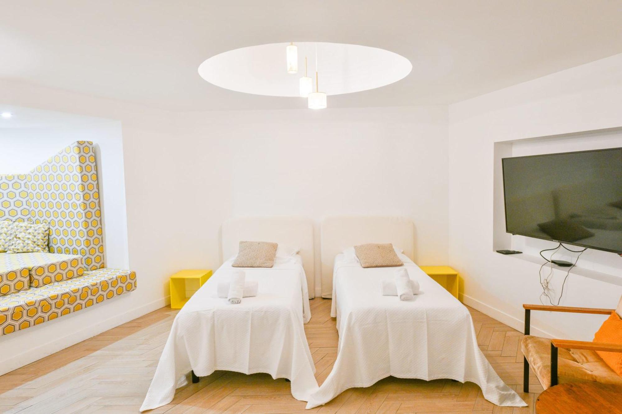 Sacre-coeur Modern 4bd With Sauna For 10 Guests! Appartamento Parigi