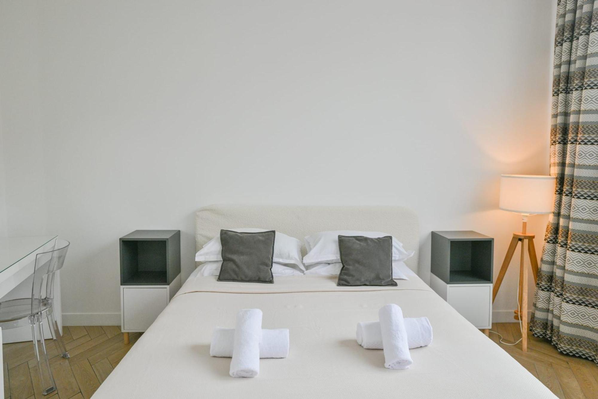 Sacre-coeur Modern 4bd With Sauna For 10 Guests! Appartamento *