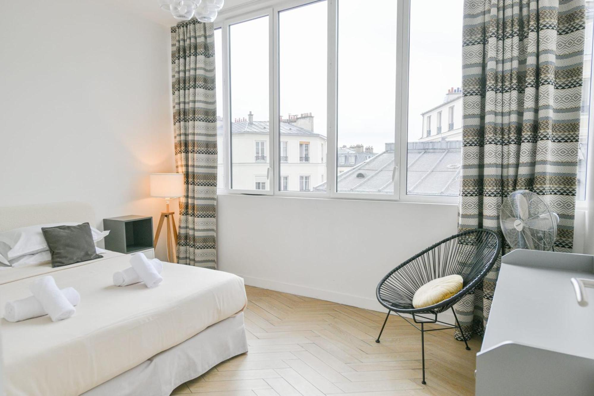 Sacre-coeur Modern 4bd With Sauna For 10 Guests! Appartamento *