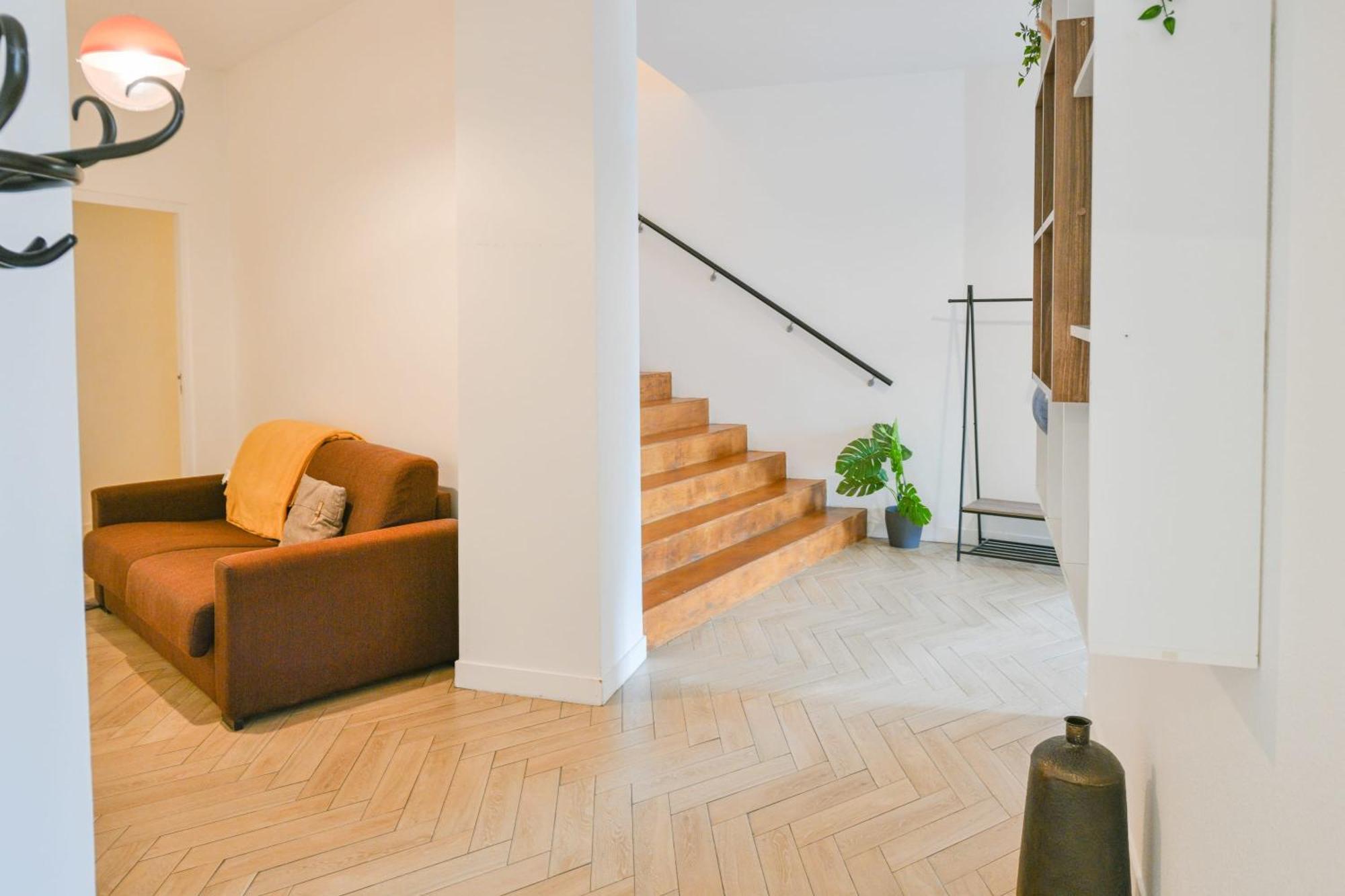 Sacre-coeur Modern 4bd With Sauna For 10 Guests! *