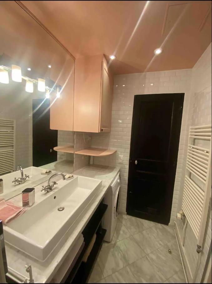 Heart Of Marais Calm And Charming New Appartamento *