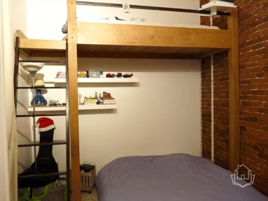 Appartamento Loft Tres Calme Centre De Parigi