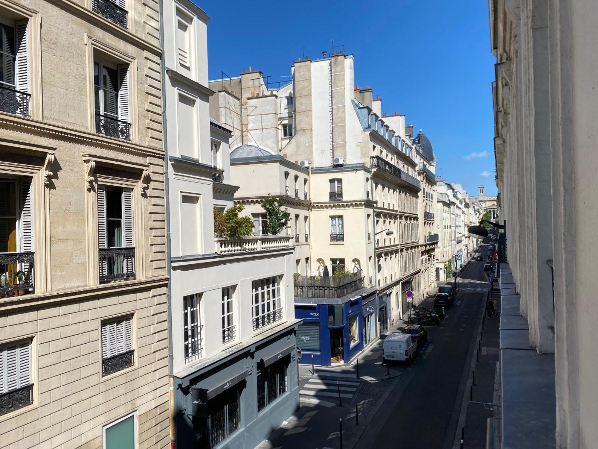 Apartment Romantic Near Le Marais Paris