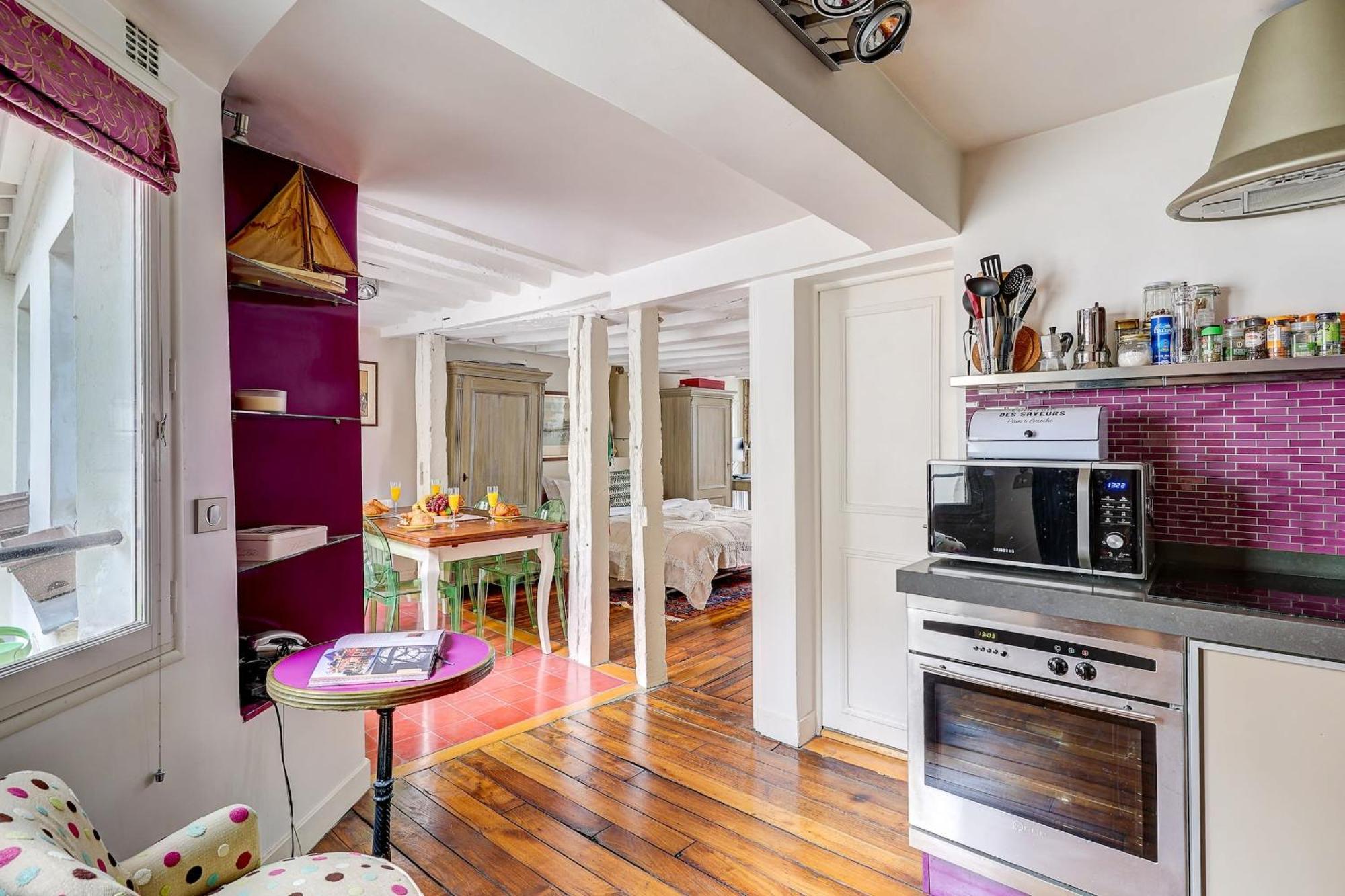 Appartamento Pompidou & Louvre - 1br - Cityapartmentstay Parigi