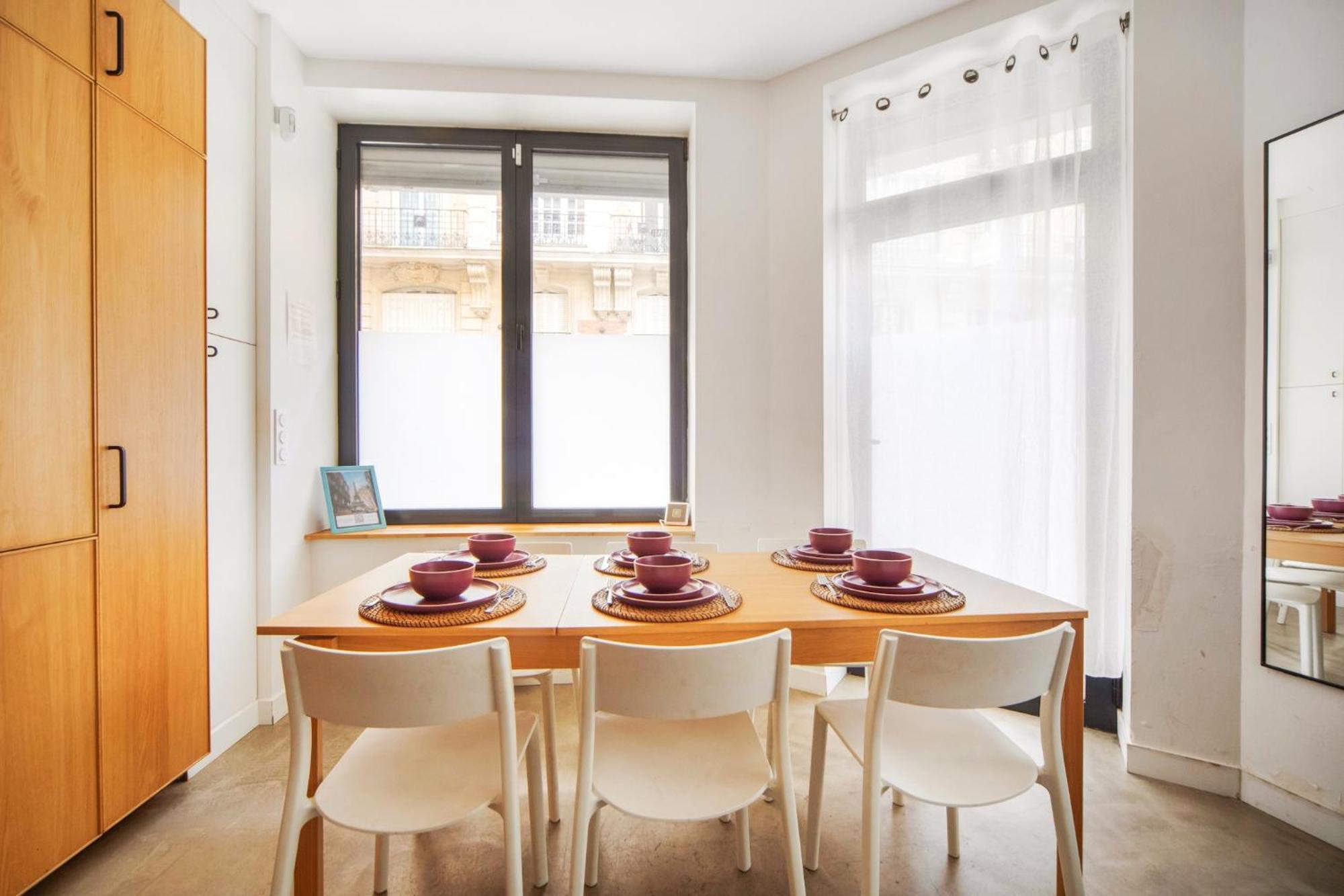 Large Flat Very Close To Montmartre * Parigi