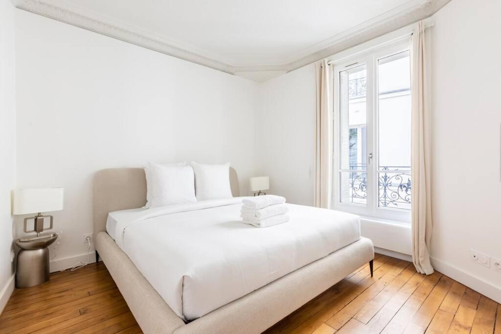 Appartamento Eiffel Tower - New Renovated 4 People