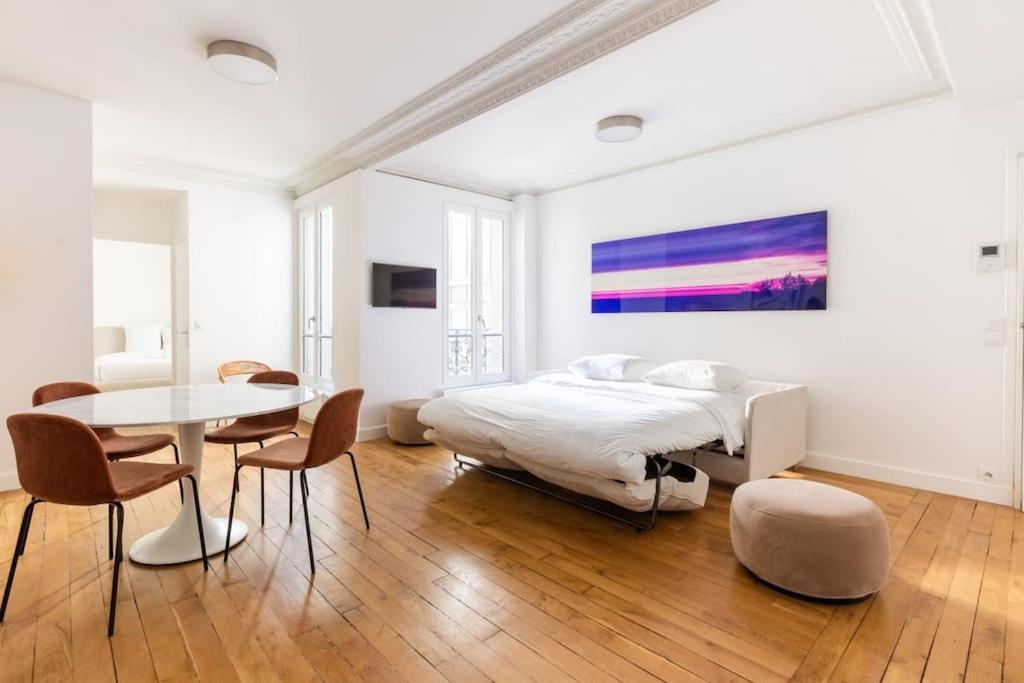 Appartamento Eiffel Tower - New Renovated 4 People Parigi