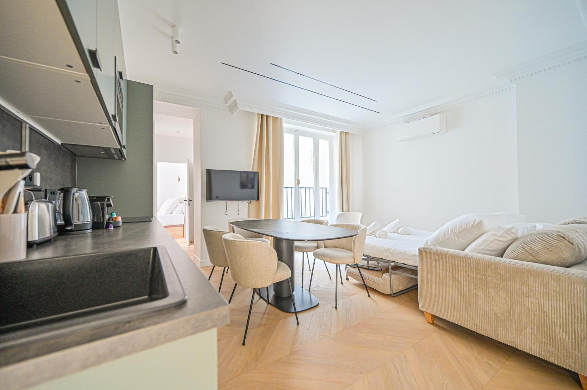 Sumptuous & Serene Parisian Flat * Parigi