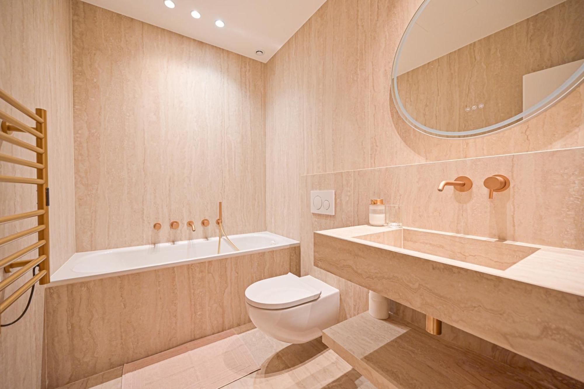 Sumptuous & Serene Parisian Flat *
