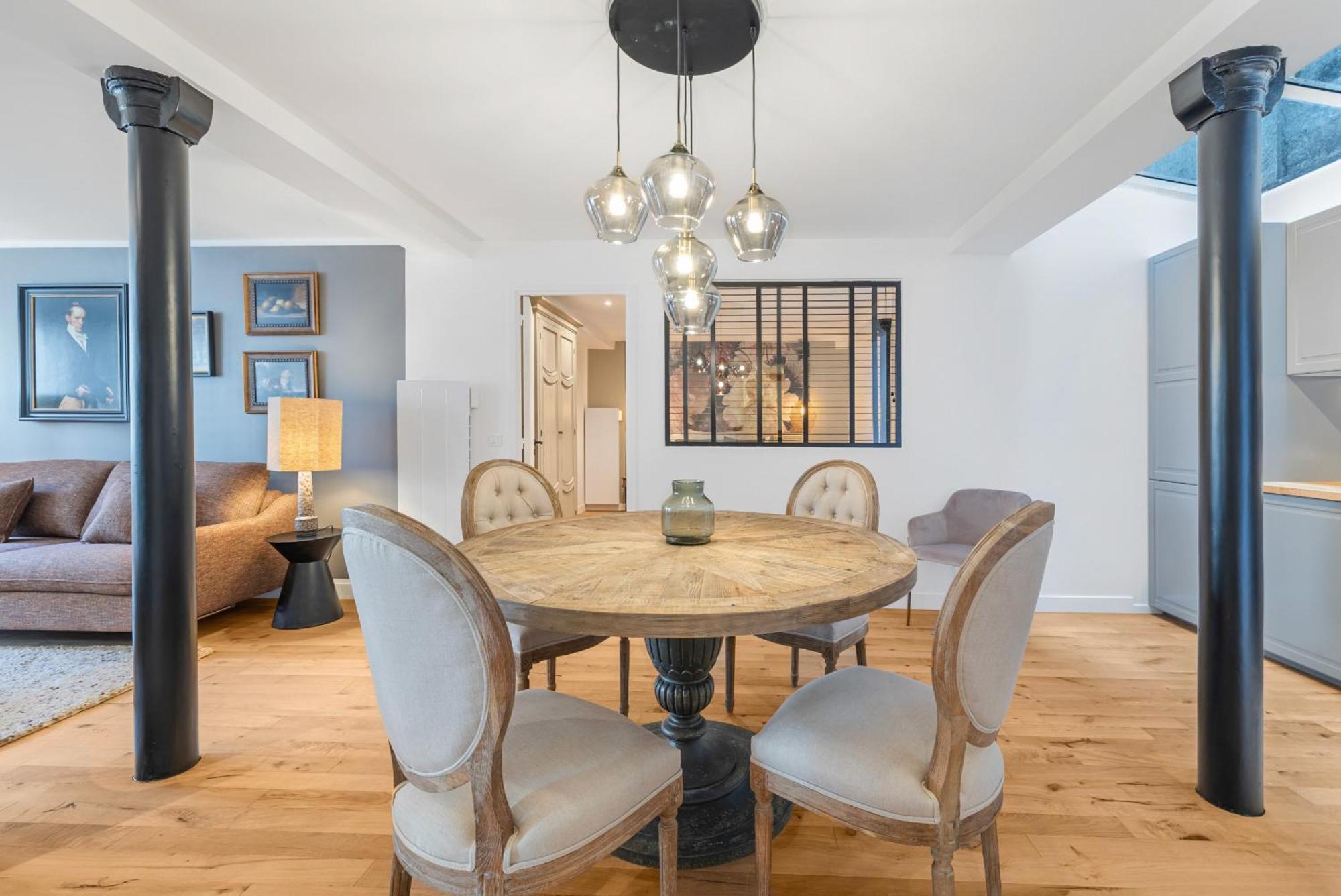 Scarlett Apartment *