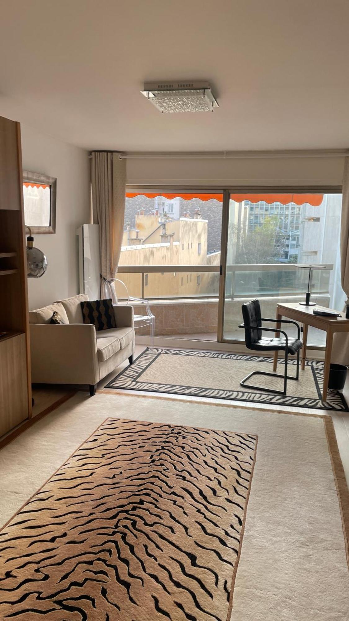 Appartamento Un De Luxe Les Champs Elysees