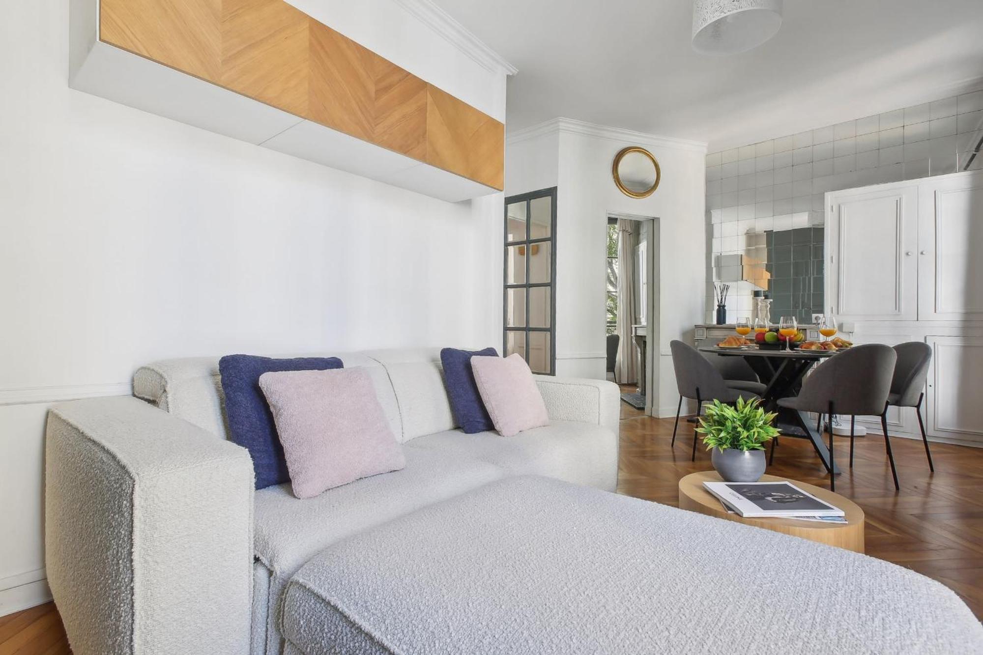 Le Marais 1br Cozy
