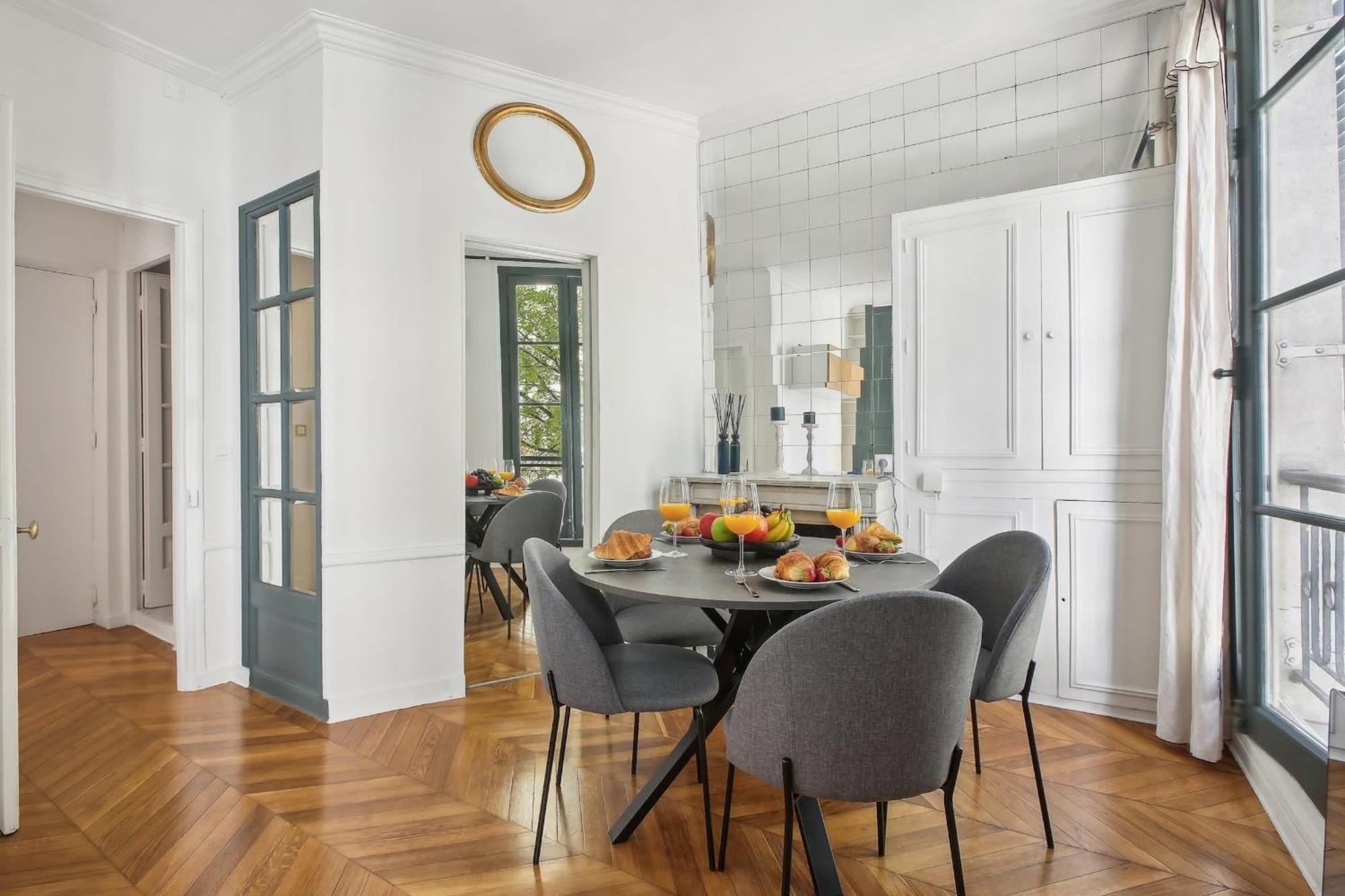 Le Marais 1br Cozy