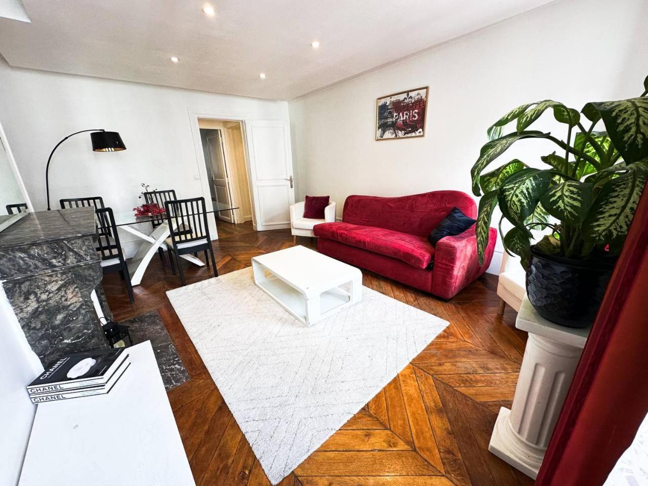 Colisee Apartment *
