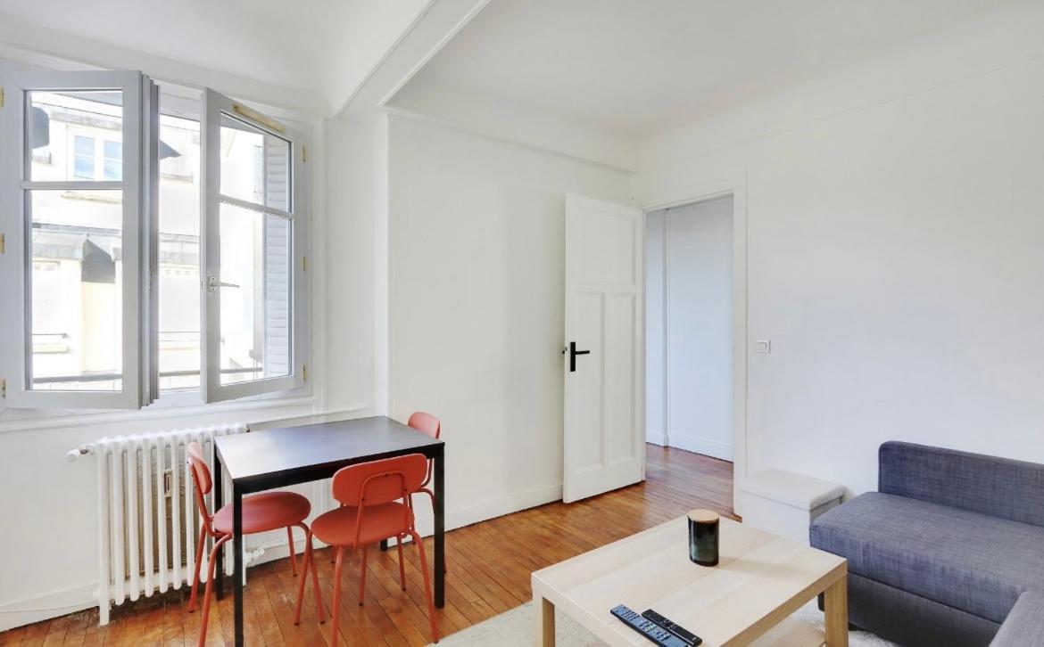 Appartement, Coeur Des Batignolles Montmartre Appartamento Parigi