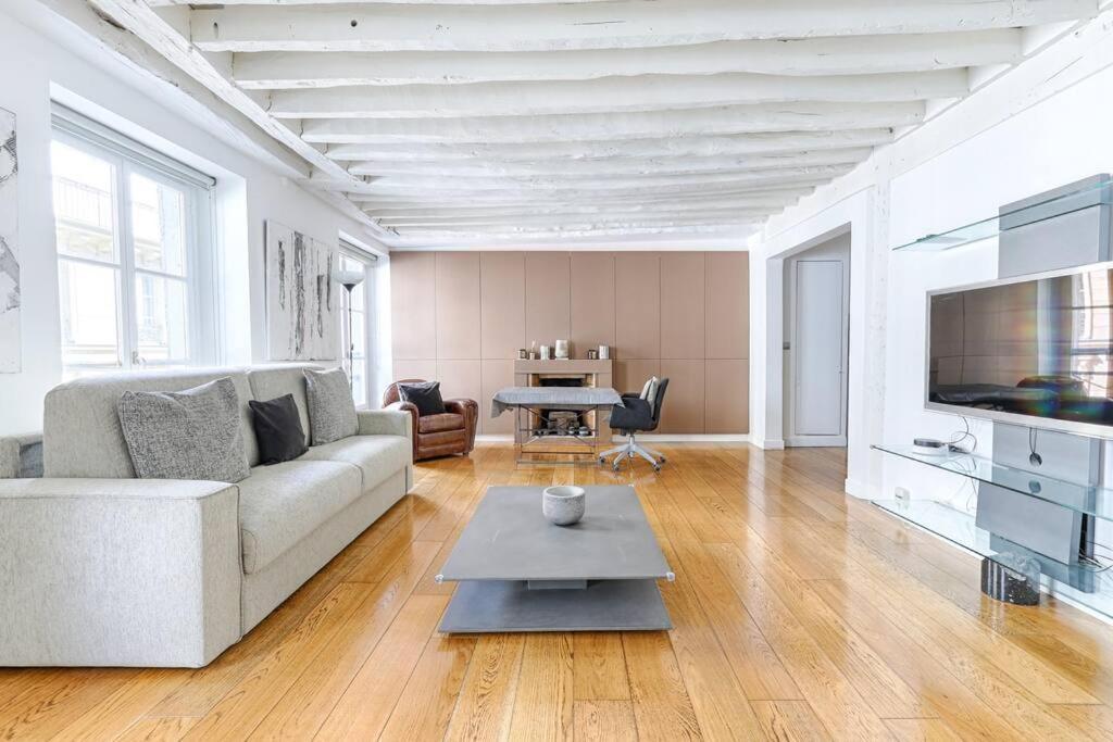 Marais Historical Center Charming 1br Paris