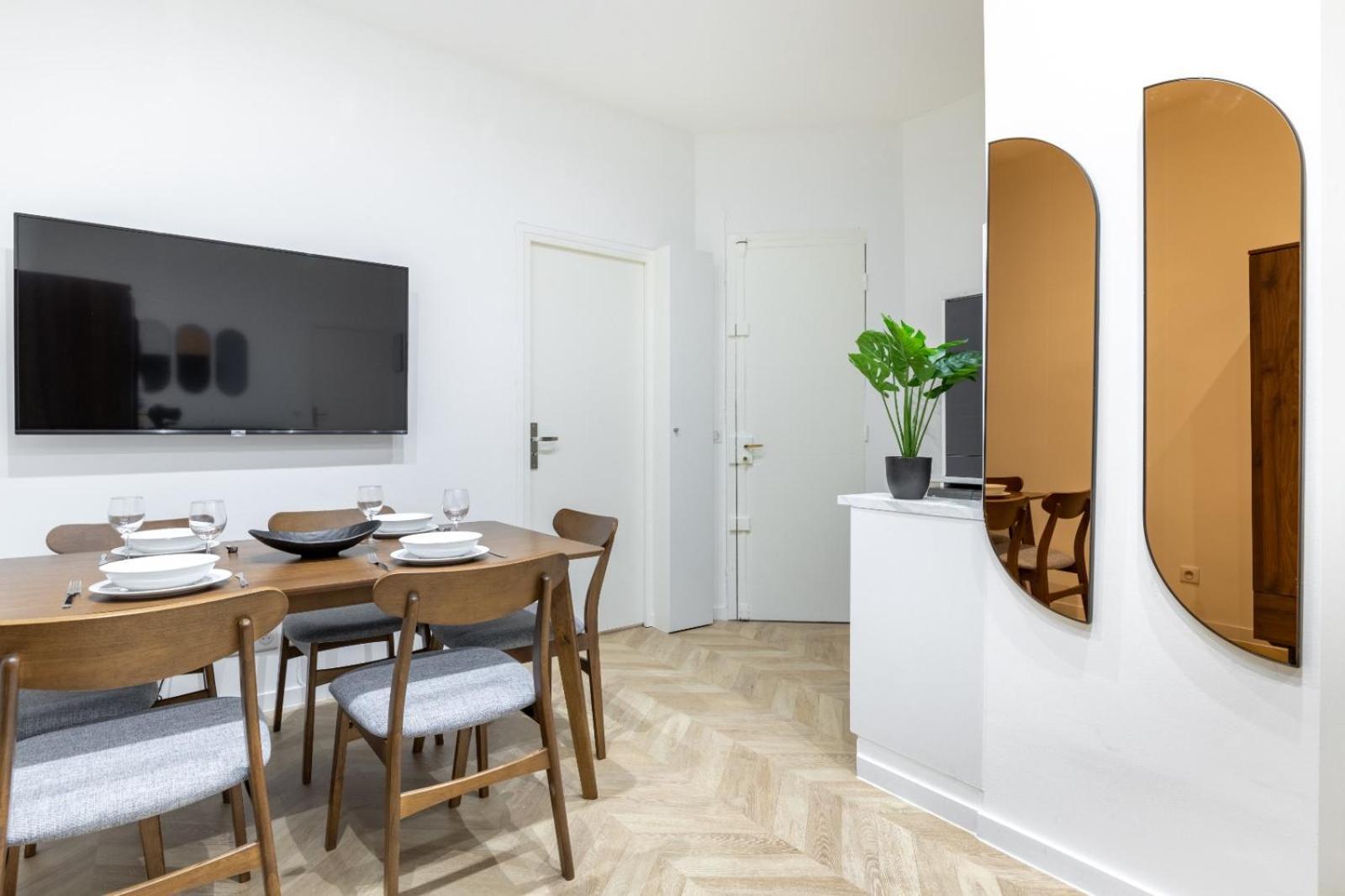 Hsh St Germain/jardin Du Luxembourg : Luxury Appartamento Parigi