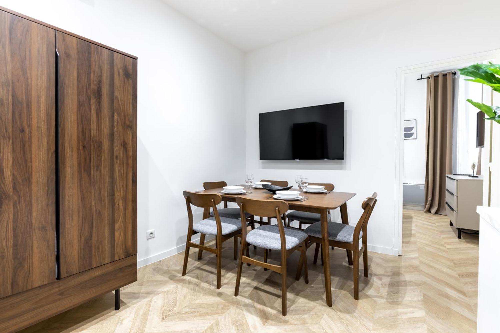 Hsh St Germain/jardin Du Luxembourg : Luxury Appartamento Parigi